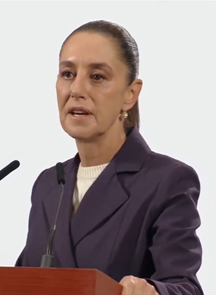 Imagen de Claudia Sheinbaum dice qué regresar a la guerra contra el narco no es opción. Dice qué la guerra contra el narco está fuera de la ley por qué es permiso para matar sin ningún permiso. No sirve de nada dice, es regresar al facismo.